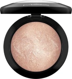 MAC Cosmetics Mineralize Skinfinish Highlighter Poeder - Soft & Gentle 15 MAC Cosmetics Mineralize Skinfinish Highlighter Poeder - Soft & Gentle -Cosmetica Korting Winkel 1084x1200