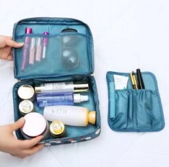 Merkloos Reis Toilet Bag Make Up Organizer - Toillettas - Cosmetica Etui - Travel Organizer - Reisartikelen - Reizen Accessoires -Cosmetica Korting Winkel 1200x1186 7