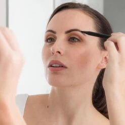 Eyebrow Magic Wenkbrauwpen - Donker Bruin -Cosmetica Korting Winkel 1200x1200 1541