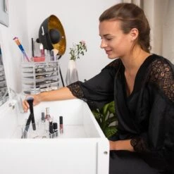 Relaxdays Cosmetica Organizer - Cosmeticahouder - Make Up Toren - Doorzichtig - 16 Vakken - Zwart 11 Relaxdays Cosmetica Organizer - Cosmeticahouder - Make Up Toren - Doorzichtig - 16 Vakken - Zwart -Cosmetica Korting Winkel 1200x1200 2036