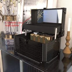 Make Up Koffer- Make Up Organizer- Beautycase -zwart -Make-upkoffer- Multifunctionele Koffer- Make-upkoffer- Sieradenkoffer- Kapperskoffer- Afneembare Schouderriem- Klassieke Zwarte Beautycase -Cosmetica Korting Winkel 1200x1200 2338