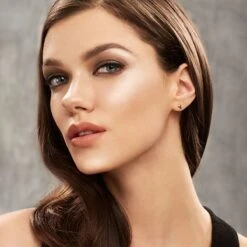 Maybelline Master Studio Strobing Highlighter Stick - 100 Light -Cosmetica Korting Winkel 1200x1200 448