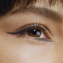 L'Oréal Paris Matte Signature Eyeliner Van Superliner – Matte Liquid Eyeliner – Waterproof - 06 Greige Signature – Grijs -Cosmetica Korting Winkel 1200x1200 825