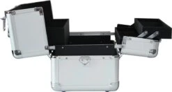 Veronica NAIL-PRODUCTS - Aluminium Koffer - Zilver - 3 Vaks - Draagriem En Afsluitbaar - Beautycase Voor Nagel, Pedicure, Manicure, Visagie, Make-up, Kapper Spullen. -Cosmetica Korting Winkel 1200x647 3