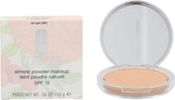 Clinique Almost Powder SPF 15 - Light - Make-uppoeder -Cosmetica Korting Winkel 1200x684