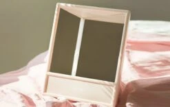 MRMR - The Non-reversing Mirror - Zonder Links & Rechts Gespiegeld - Make Up Spiegel -Cosmetica Korting Winkel 1200x757 6