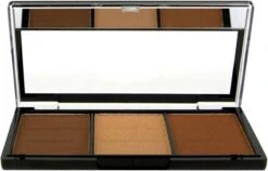 Makeup Revolution - Ultra Brightening Contour Kit C04 - Light/Medium -Cosmetica Korting Winkel 1200x768 1