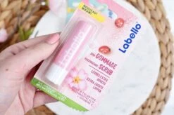 Labello Lipscrub Rozenbottelolie -Cosmetica Korting Winkel 1200x799 4