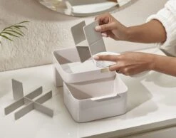 Joseph Joseph Cosmetica Opbergdoos Medium - Medium - Sorteervakken & Uitschuifbaar 37 Joseph Joseph Cosmetica Opbergdoos Medium - Medium - Sorteervakken & Uitschuifbaar -Cosmetica Korting Winkel 1200x943 1