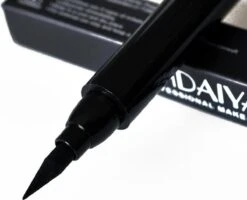 Joya Beauty® Eyeliner Met Wing Stempel | Zwarte Oog Stempel | 2 In 1 Eyeliner | Eyeliner Tool | Wing Eyeliner | Wing Stamp -Cosmetica Korting Winkel 1200x972 3