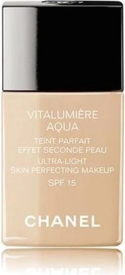 Chanel Vitalumiere Aqua Foundation - 30 Beige - SPF15 - 30 Ml -Cosmetica Korting Winkel 548x1200