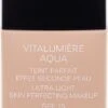 Chanel Vitalumiere Aqua Foundation - 30 Beige - SPF15 - 30 Ml -Cosmetica Korting Winkel 597x1200