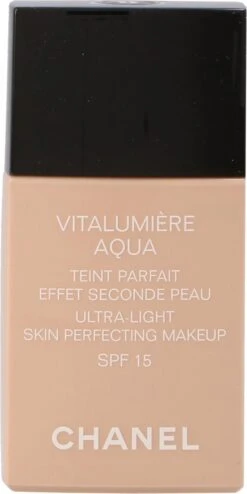 Chanel Vitalumiere Aqua Foundation - 30 Beige - SPF15 - 30 Ml -Cosmetica Korting Winkel 600x1200 1