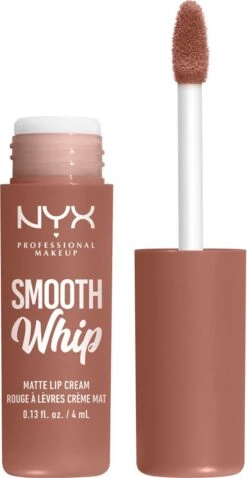 NYX Professional Makeup - Smooth Whip Matte Lip Cream Birthday Frosting - Vloeibare Lippenstift - 4ML -Cosmetica Korting Winkel 620x1200 1