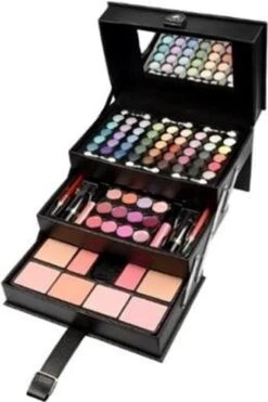 Makeup Trading - Beauty Case Complete Makeup Palette - -Cosmetica Korting Winkel 798x1200 3
