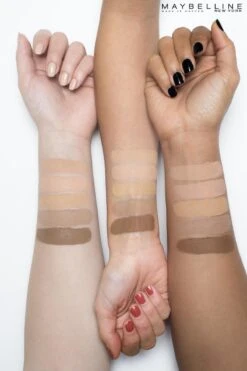 Maybelline Dream Matte Mousse Foundation - 030 Sand -Cosmetica Korting Winkel 800x1200 8