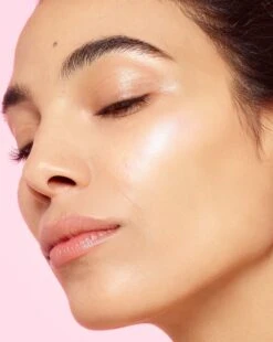 L’Oréal Paris 01 Iconoc Glow Highlighter - Poeder Highlighter - 9 Gr. 15 L’Oréal Paris 01 Iconoc Glow Highlighter - Poeder Highlighter - 9 Gr. -Cosmetica Korting Winkel 957x1200 2